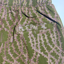 Load image into Gallery viewer, Thorn Sweat Shorts Khaki Green