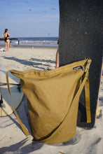 Load image into Gallery viewer, STING Shoulder Bag Khaki