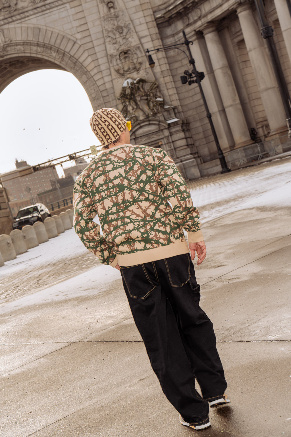 Thorn Knit Sweater Khaki