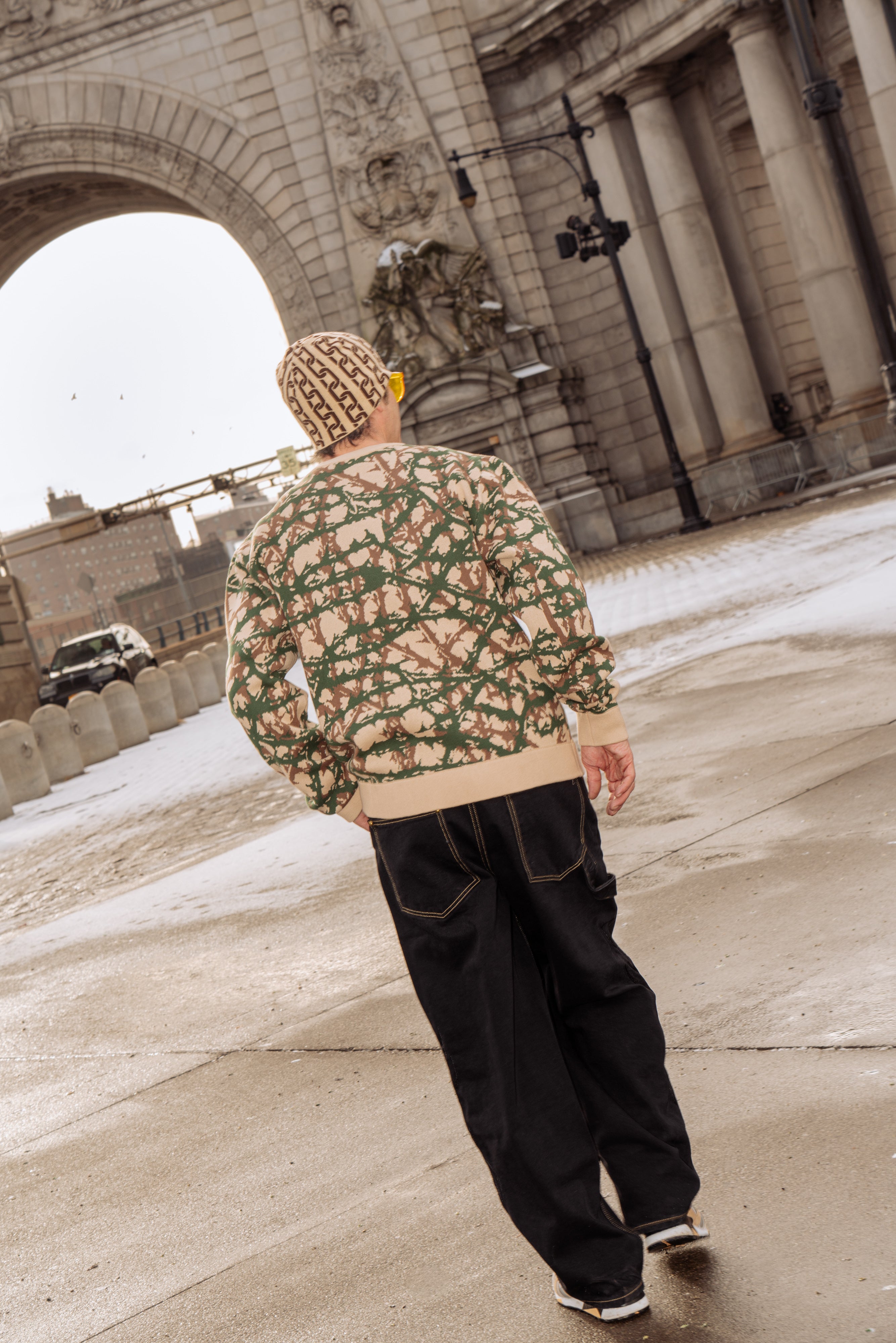 Thorn Knit Sweater Khaki