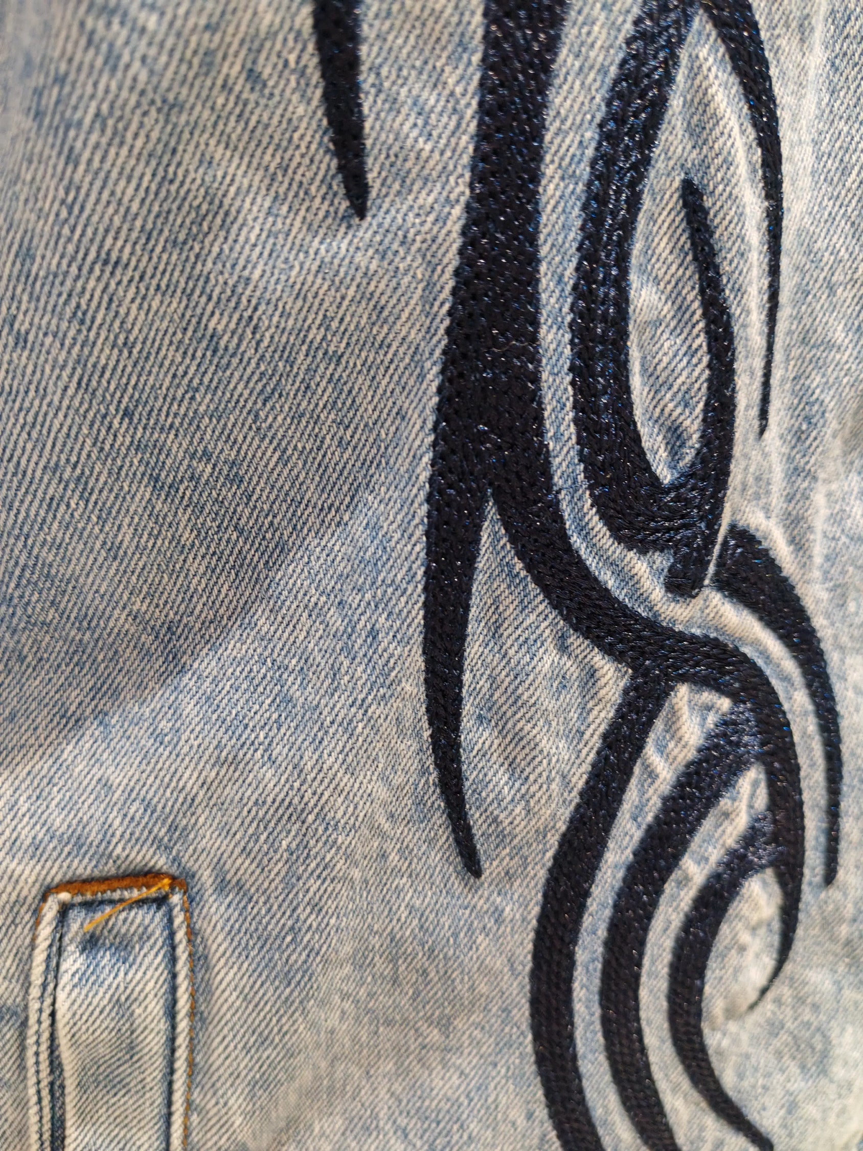 Stingwater Tribal Zip Up Denim Hoodie Vintage blue acid wash