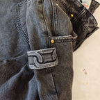 Stingwater Big Groe Jean shorts in acid black with chain loop