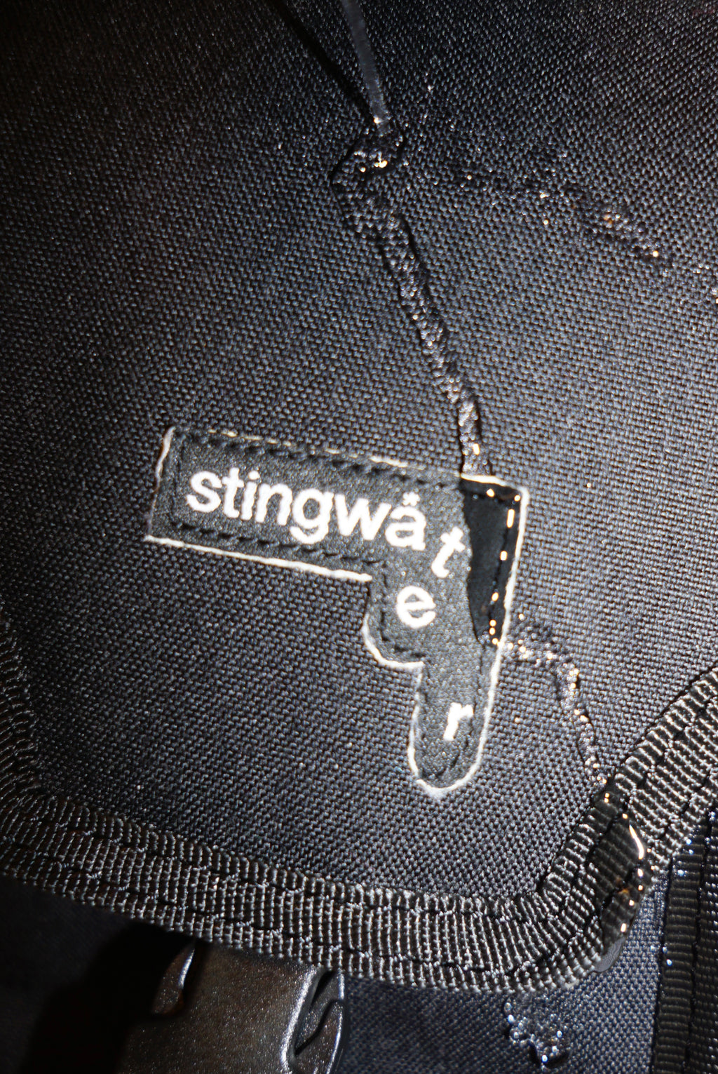 Stingwater Alpha Crossbody Bag black