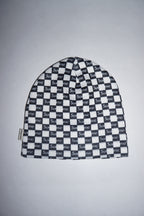Sue Me Beanie White/Black