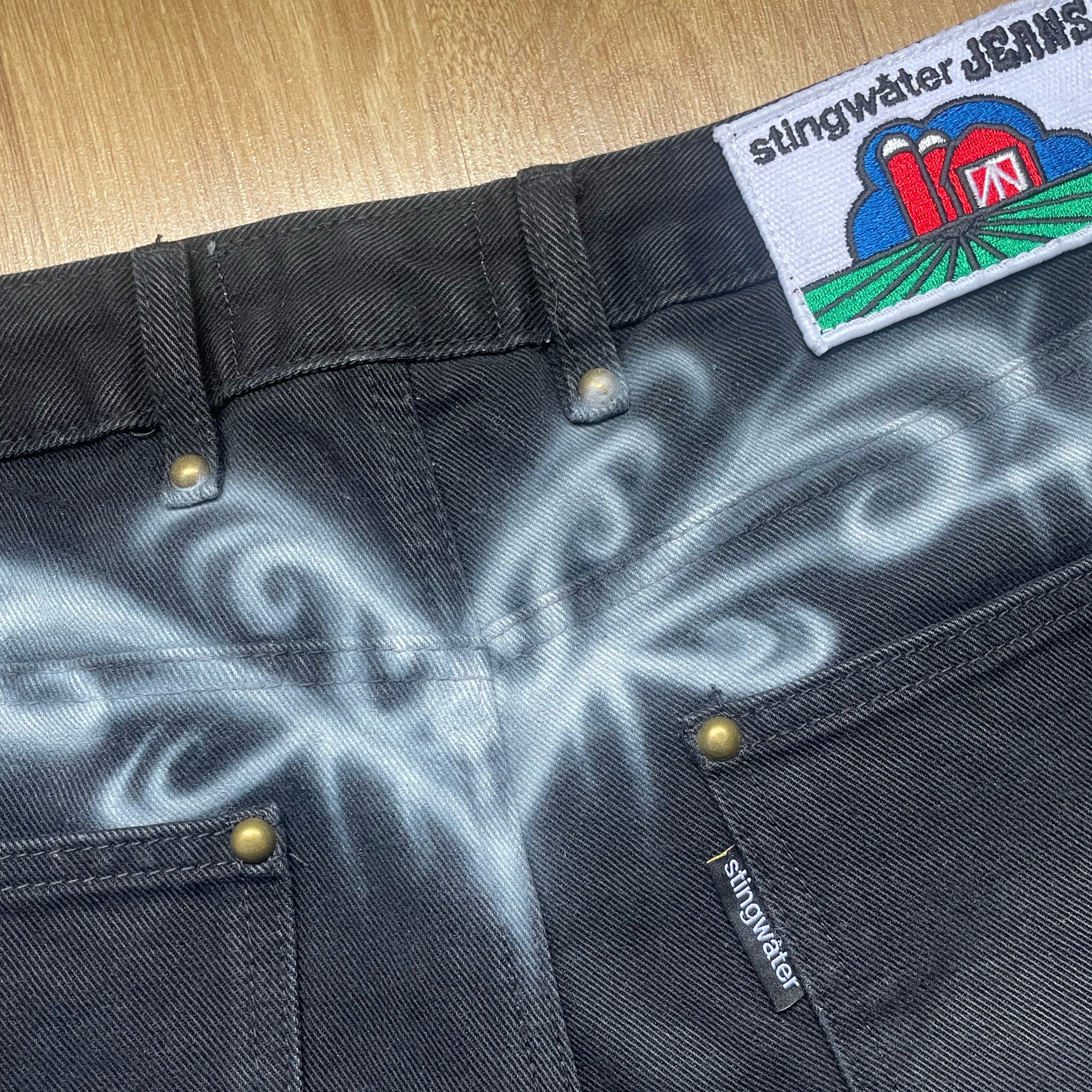  Stingwater Jean Shorts black Airbrush Kevin Mejia
