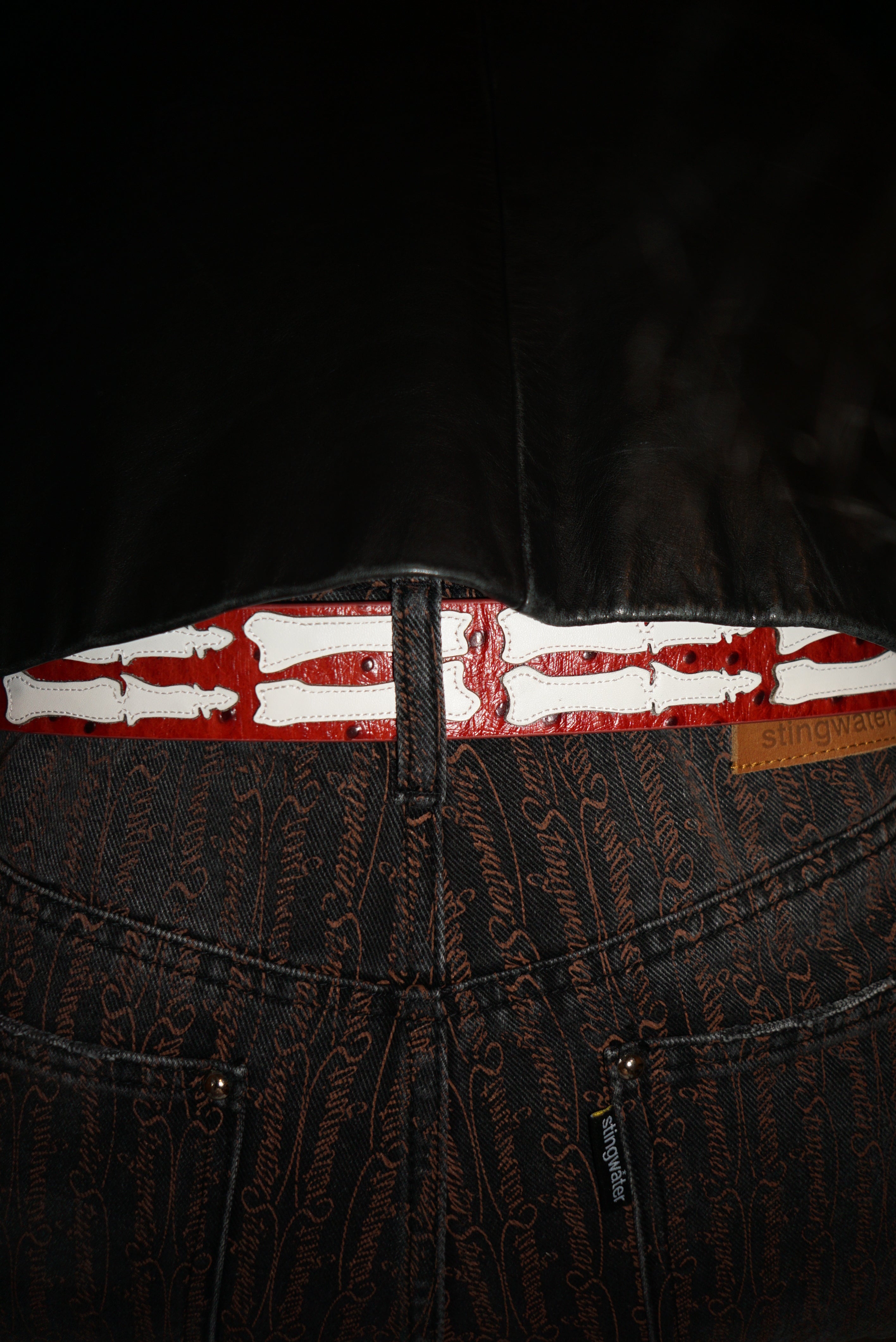 Script Double Knee Jeans Acid Black