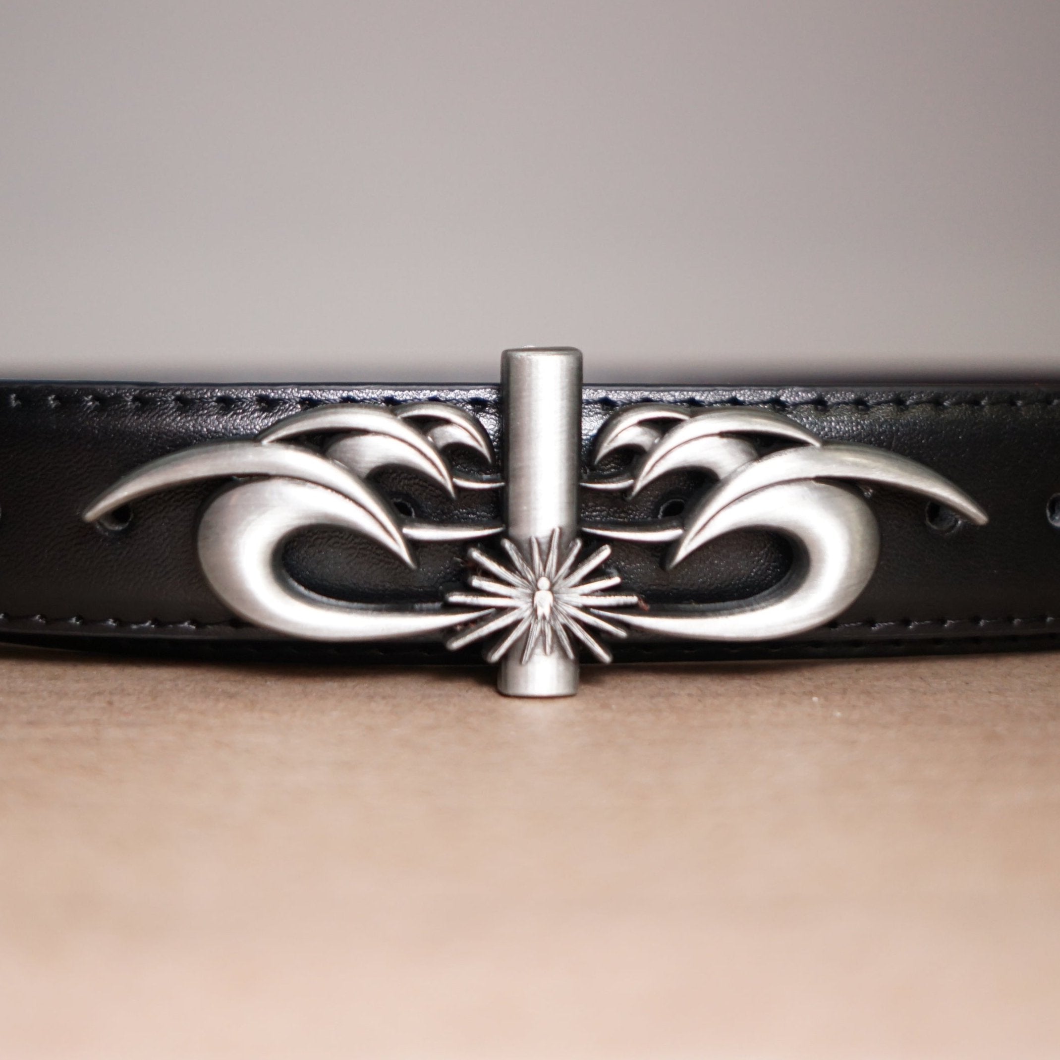 Stingwater Moses Reversible Thin Belt Black/Brown Vintage Silver