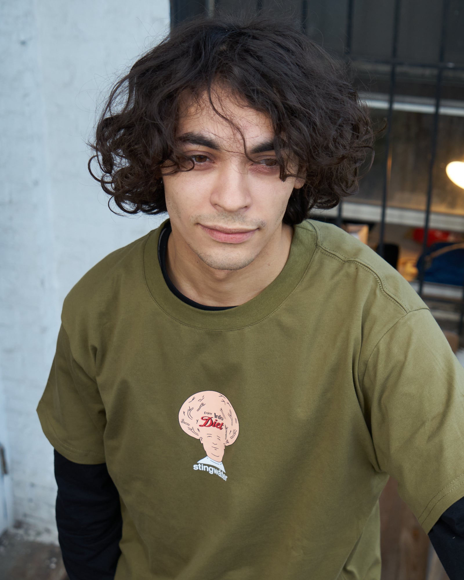 Info Diet T-Shirt No War Green