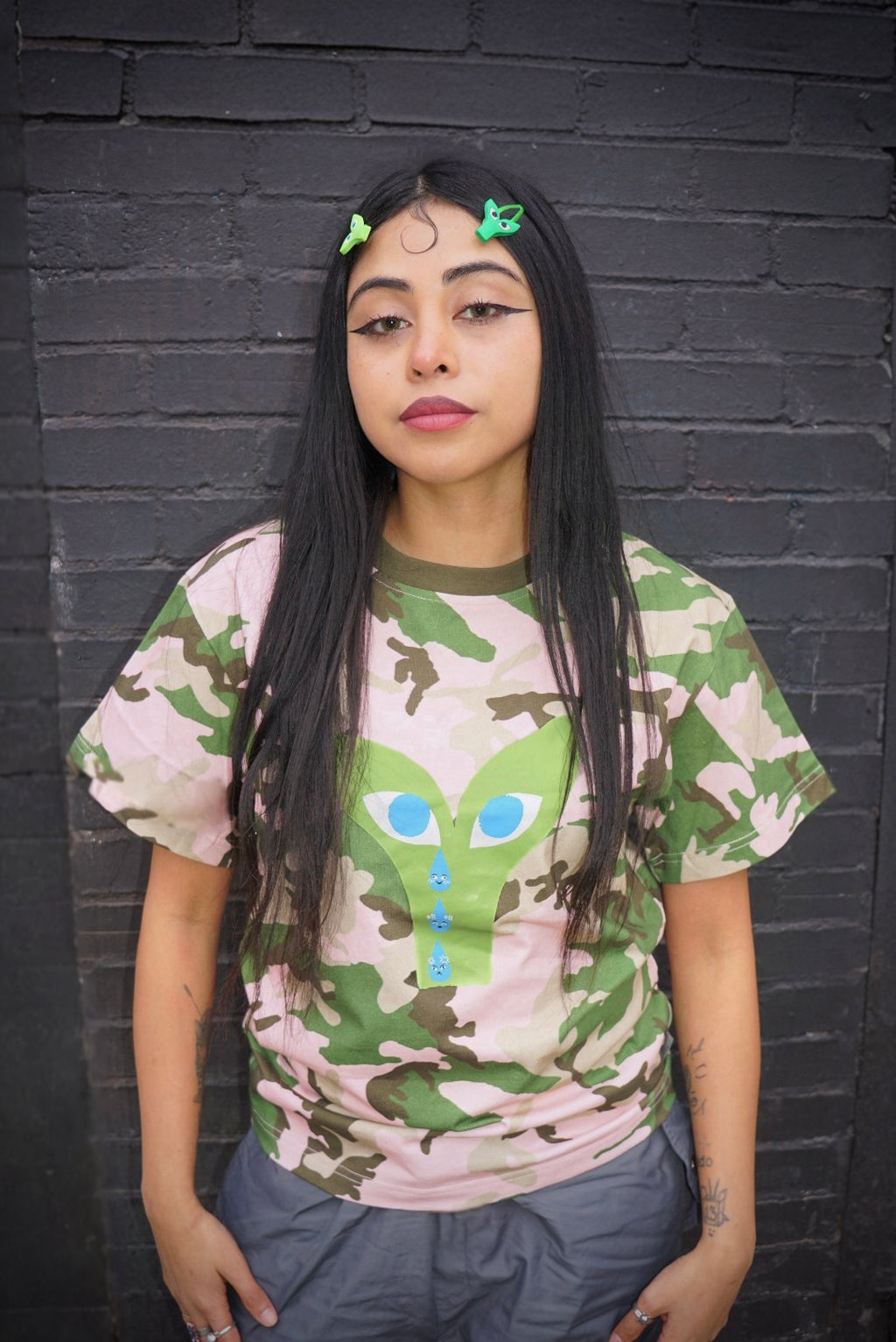 Crying Aapi T-Shirt Pink Camo