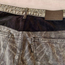Load image into Gallery viewer, Speshal Connection Jeans Black
