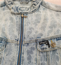 Load image into Gallery viewer, Neck Chain Jacket Thorn

