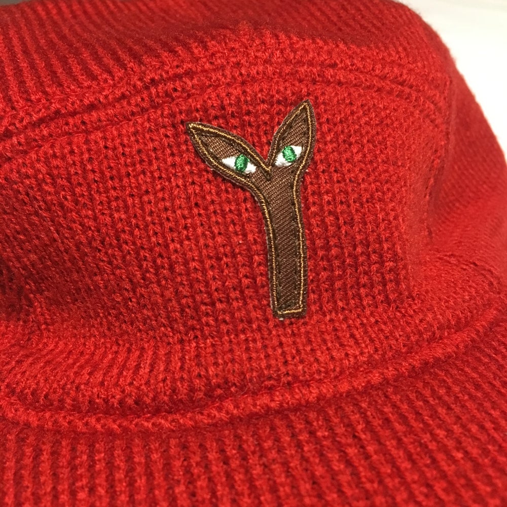 Aya knitted camp hat red