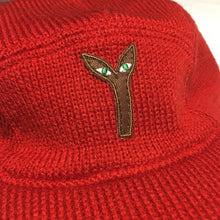Load image into Gallery viewer, Aya knitted camp hat red
