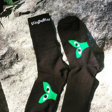 Load image into Gallery viewer, Peeking Aapi Socks Black
