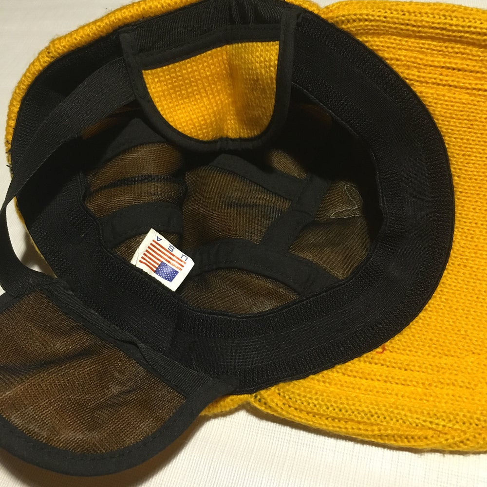 Aya knitted camp hat yellow