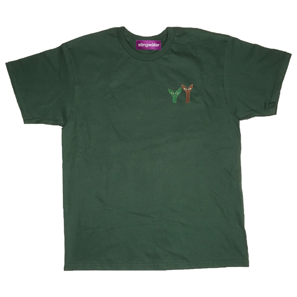 Aapi and Aya embroidered patch t-shirt forest green
