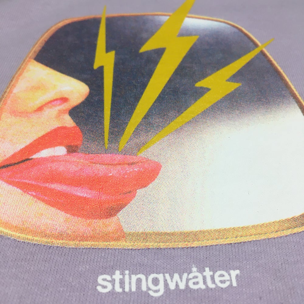 It stings the face T shirt bb purple