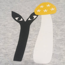 Load image into Gallery viewer, Groe Together (Aya and Yellow cap) T shirt sport grey
