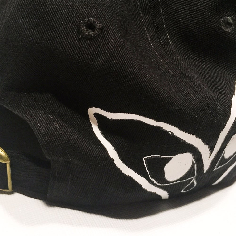 Groeing Pain Hat Black