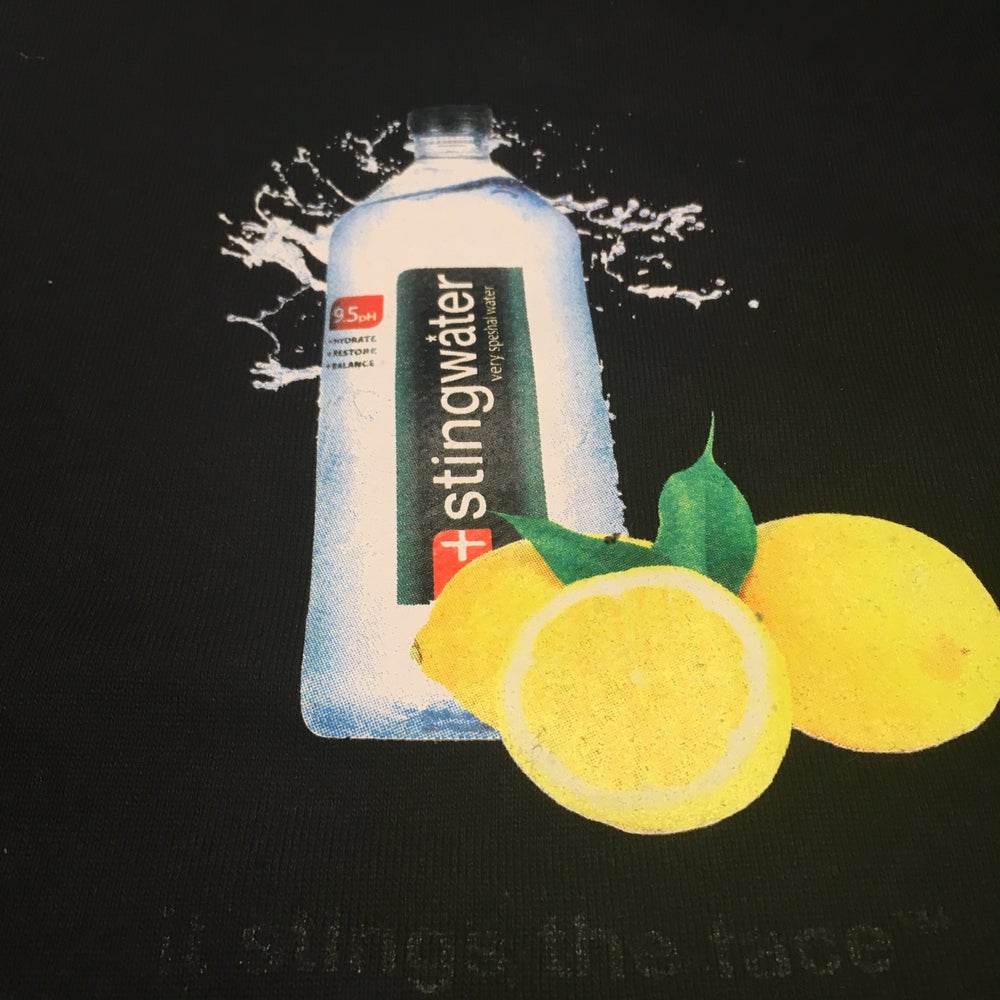 Lemon sting hoodie black