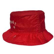 Load image into Gallery viewer, Nylon Melting Logo Crusher Hat Red
