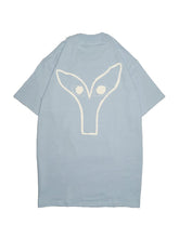 Load image into Gallery viewer, Empty your mind t shirt air blue
