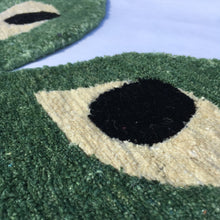 Load image into Gallery viewer, Crying Aapi Meditation Rug

