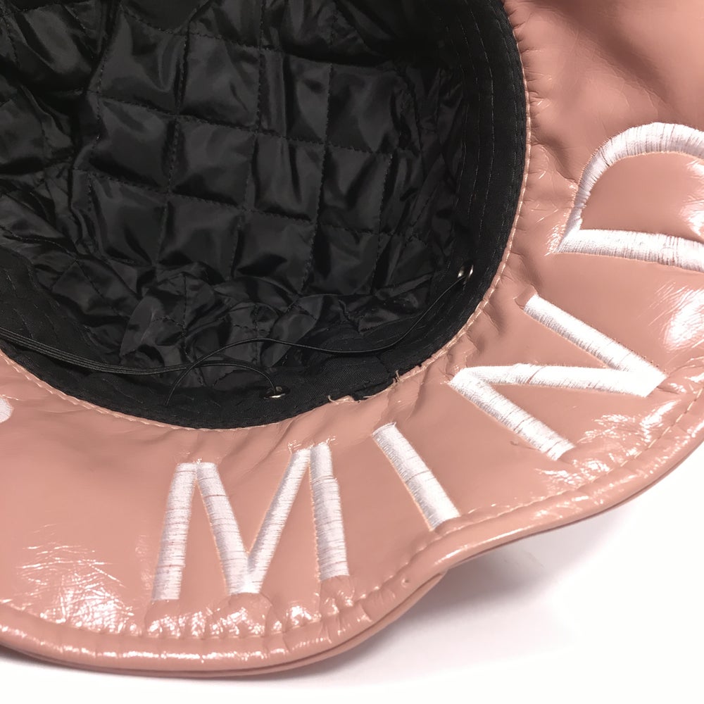 Empty your mind vegan "salmon" bucket hat