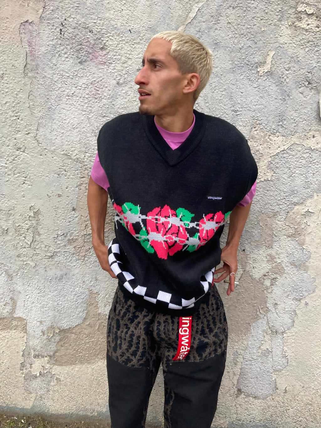 Rose Sweater Vest Black