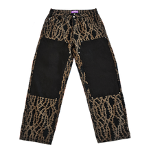 Load image into Gallery viewer, Vegan Suede Double Knee Canvas Pant Thorn Black
